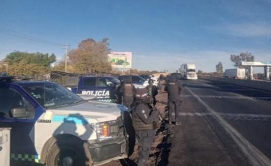 Despliegan en estrecha coordinación autoridades de los tres órdenes de Gobierno, un intenso operativo de seguridad en los límites de los estados de Guanajuato y Jalisco.. Noticias en tiempo real