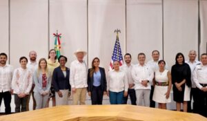 Ken Salazar lanza comunicado tras visita a Quintana Roo
