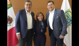 Alejandro Armenta se reúne con Salomón y Lorena Cuéllar