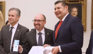 Alejandro Armenta reconoce labor de Concanaco Servytur