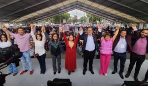 Clara Brugada continúa gira de agradecimiento en Iztapalapa