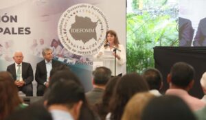 Margarita González acude a Capacitación de Autoridades