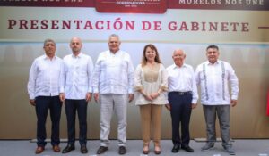 Margarita González presenta a integrantes de Gabinete