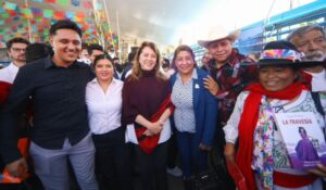 Margarita González establece compromiso con campesinos