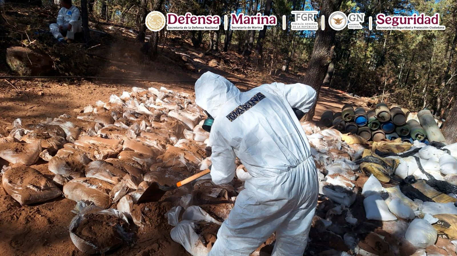 EN ZACATECAS, SE ASEGURÓ UN MEGA LABORATORIO CLANDESTINO Y SUSTANCIAS QUÍMICAS PARA LA ELABORACIÓN DE METANFETAMINA