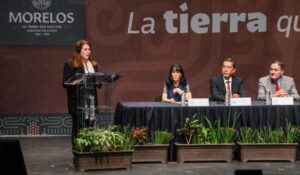 Margarita González inaugura congreso de salud en Cuernavaca